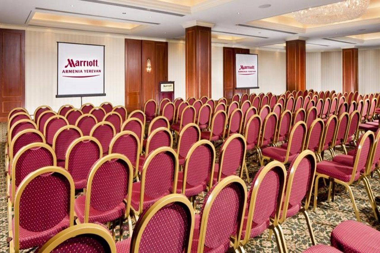 Armenia Marriott Hotel Jerevan Eksteriør bilde